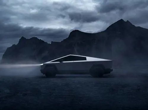 A tu per tu con la "Bestia" di Musk