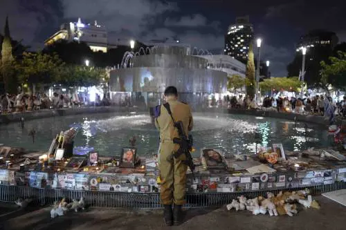 Dolore e orgoglio, Tel Aviv celebra l'unicità