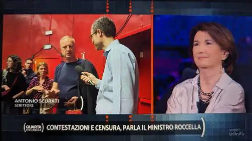 "È solidale con la Roccella?". Ma Saviano e Scurati reagiscono così