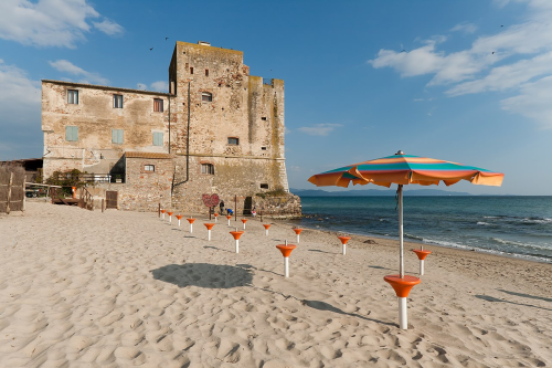 Bandiere Blu '24. Delle spiagge più belle del mondo una su dieci è italiana