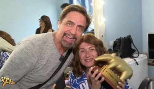 "Non risponderò più". Tapiro d’oro a Vladimir Luxuria dopo lo scontro con Francesco Benigno