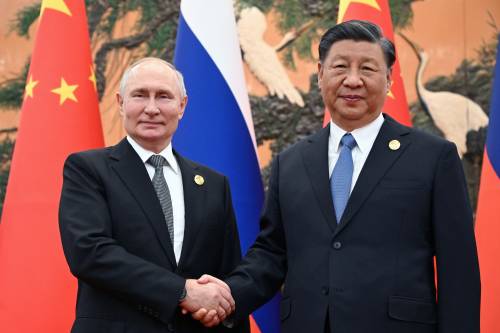 Guerra in Ucraina, armi e commercio: si rafforza l'asse Putin-Xi