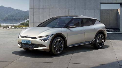 Kia EV6 restyling, l’elettrica coreana cambia volto e aumenta l’autonomia