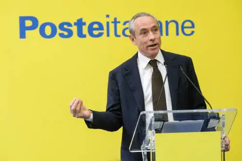 Poste, la scelta della premier dietro il rinvio del collocamento