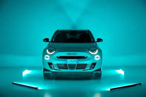 Primo contatto con la Fiat 600 ibrida