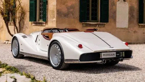 Morgan Midsummer, guarda tutte le foto