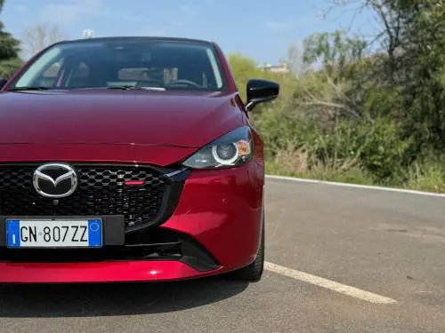 Mazda2 Mild-Hybrid: guarda il video in pillole della citycar giapponese 