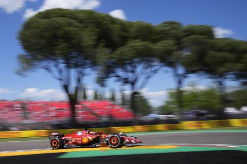 F1 Imola, prove libere: la nuova Ferrari SF-24 EVO stupisce al debutto