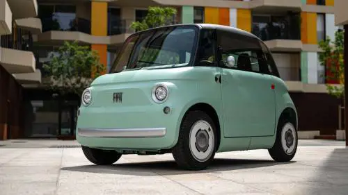 Fiat Topolino, un lotto di 134 esemplari sequestrato alla dogana: non sono "italiane"