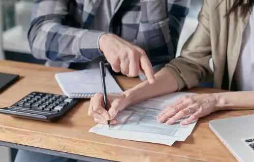 "Il convivente di fatto è un familiare". Cosa cambia con la sentenza della Consulta