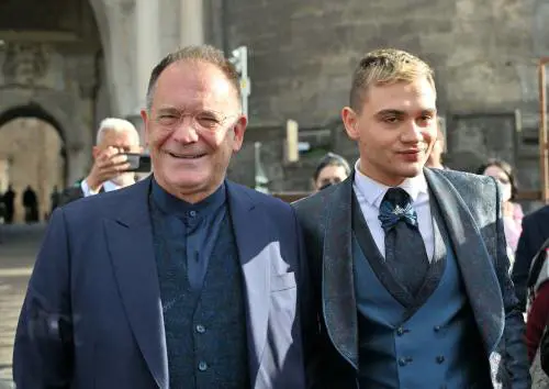 "Colpa della campagna elettorale". Cecchi Paone in crisi con il "marito" Simone Antolini