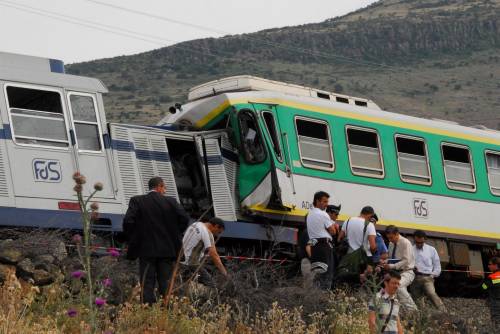 Lo scontro e la morte sul sedile accanto: il sangue sui binari della Sardegna