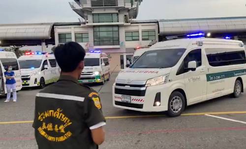 Turbolenza sul volo Londra-Singapore: un morto e 30 feriti