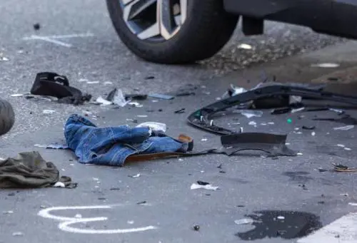Travolto da un'auto a Siena: muore il padre del frontman del gruppo musicale Baustelle