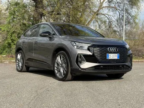 Audi A4 Sportback e-tron 2024: guarda il video in pillole del nuovo SUV elettrico