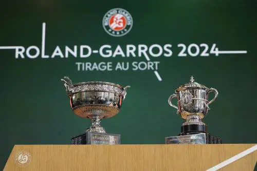 Roland Garros, sorteggiati i tabelloni: Sinner debutta con Eubanks