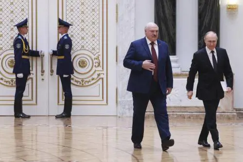 La nuova sfida di Putin all'Occidente: "Nel 2025 missili ipersonici in Bielorussia"
