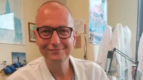 Il chirurgo Paolo Spada, in un'immagine tratta dal suo profilo Facebook