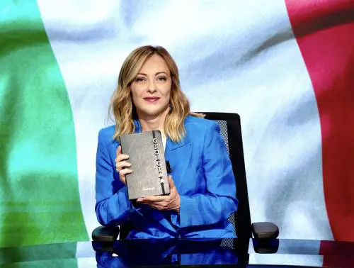 Se Giorgia resiste, Elly scricchiola