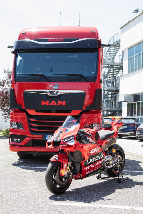 MotoGp, quattro MAN per il team ufficiale Ducati