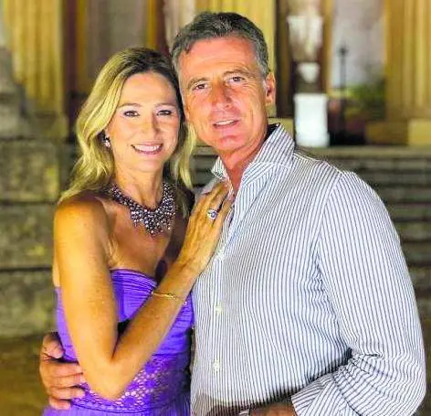 "Qualcuno lo ha strangolato". L'accusa di Francesca Donato per la morte del marito