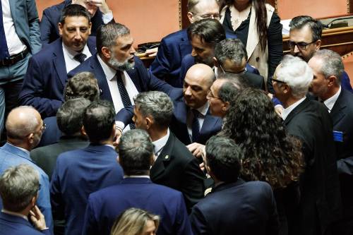 Premierato, l'aula diventa un ring