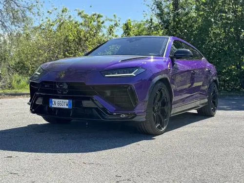 Lamborghini Urus Performante: guarda la gallery del super SUV da 666 CV