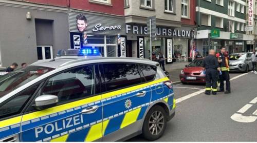 Germania sotto choc: 34enne spara alla moglie e ferisce cinque persone. Ora è in fuga