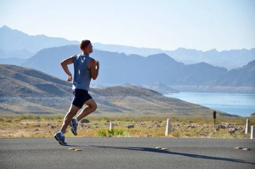 Correre a digiuno è davvero una buona idea?