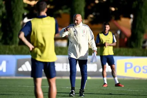 Proteste, trattenute, Var e recuperi: le nuove regole agli Europei di calcio