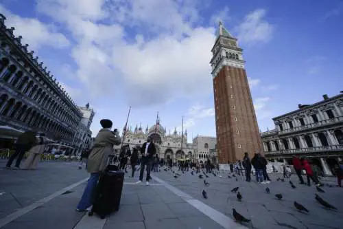 Record del turismo italiano nel 2023. Oltre 134 milioni di arrivi e 451 milioni di presenze