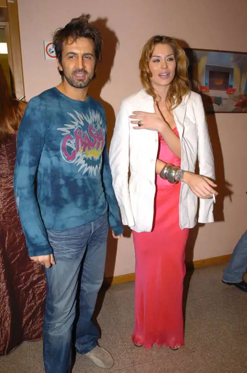 La passione, la musica, l'operazione al cuore: la storia d'amore tra Elenoire Casalegno e Omar Pedrini