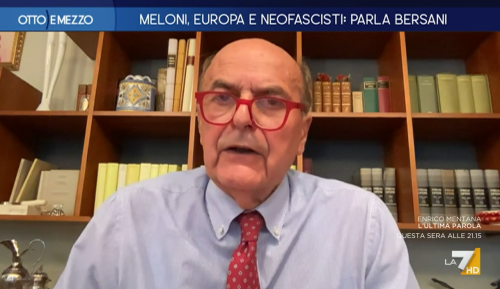 "Meloni comiziante". Bersani insulta prima del silenzio elettorale