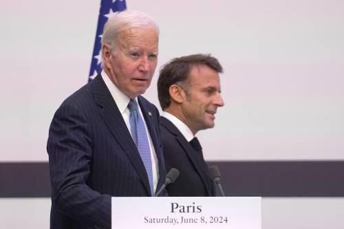 Biden: "Posta in gioco altissima. Tutta l'Europa è minacciata da Putin"