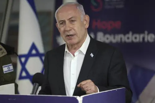 I giudici a Bibi: "Arruolate anche gli ultrareligiosi"