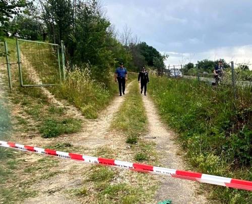 Uccide lo zio per un'auto parcheggiata male