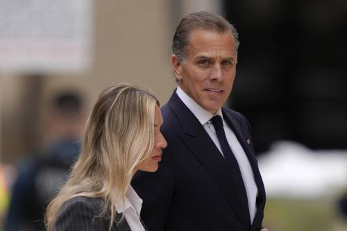 Hunter Biden condannato, rischia 25 anni. Joe: niente grazia