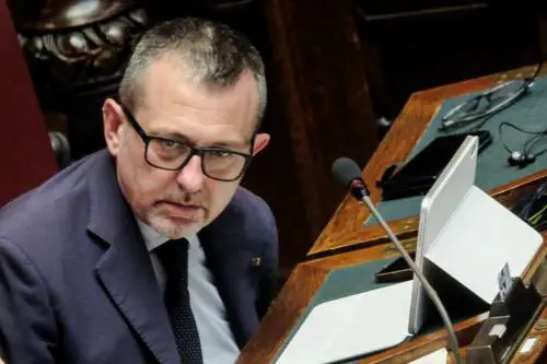 Caso Cospito, parla il capo del Dap e riparte il tiro al bersaglio su Delmastro