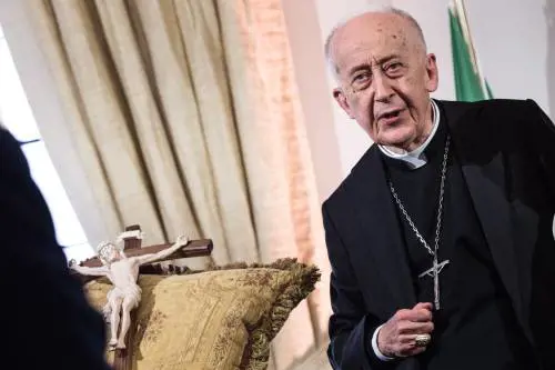 Malore improvviso per il cardinale Ruini: ricoverato d'urgenza a Roma