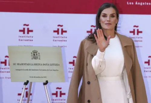 “Felipe sapeva del tradimento”. Nuove indiscrezioni sulla regina Letizia