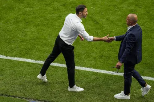 Nel "derby" calabrese Lukaku finisce beffato