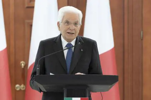 Il monito di Mattarella: “Garantire la stabilità dei mercati è fondamentale”