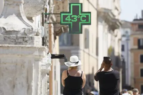 Meteo, fino a 43°C nel giorno del solstizio ma dal week-end cambia tutto