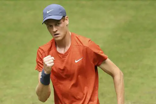 Atp Halle, Sinner vince e vola ai quarti: Marozsan battuto in tre set