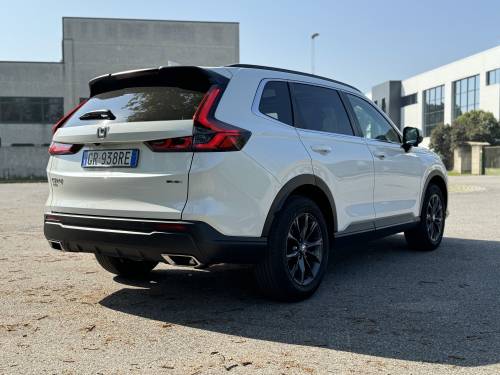 Honda CR-V: il video in pillole del SUV full-hybrid giapponese. Ottimi i consumi