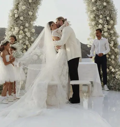 “Quello che ho sempre voluto”. Diletta Leotta e il matrimonio con Loris Karius alle Isole Eolie