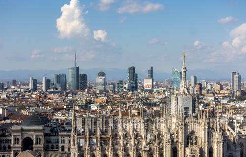 La città aperta che brilla quando non ha paura