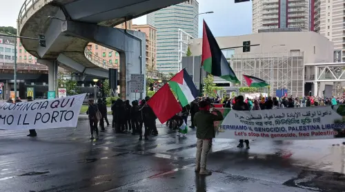 Porto bloccato e viabilità in tilt: Genova ostaggio dei proPal
