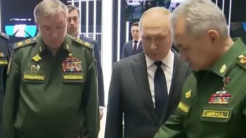 "Crimini di guerra e contro l'umanità". Doppio mandato d'arresto internazionale per Shoigu e Gerasimov