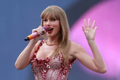 Taylor Swift arriva a Milano ed esplodono le prenotazioni dei treni
